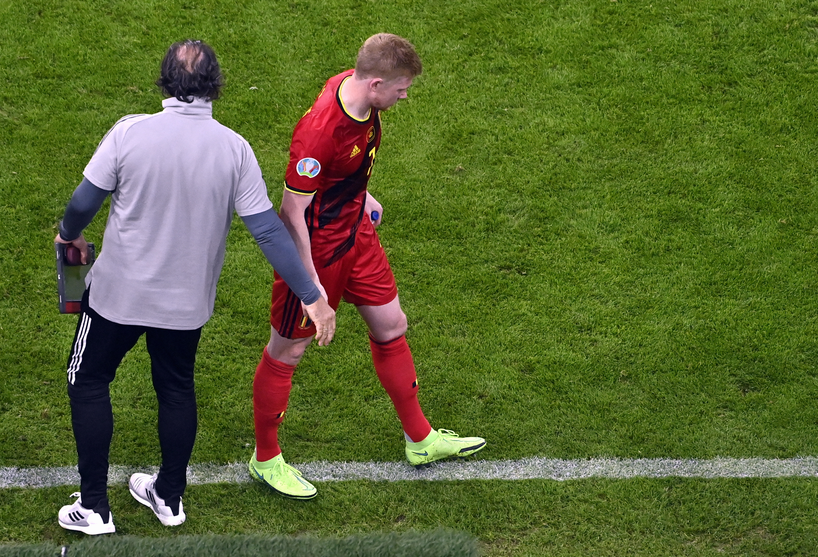 德布劳内纪录片完整版