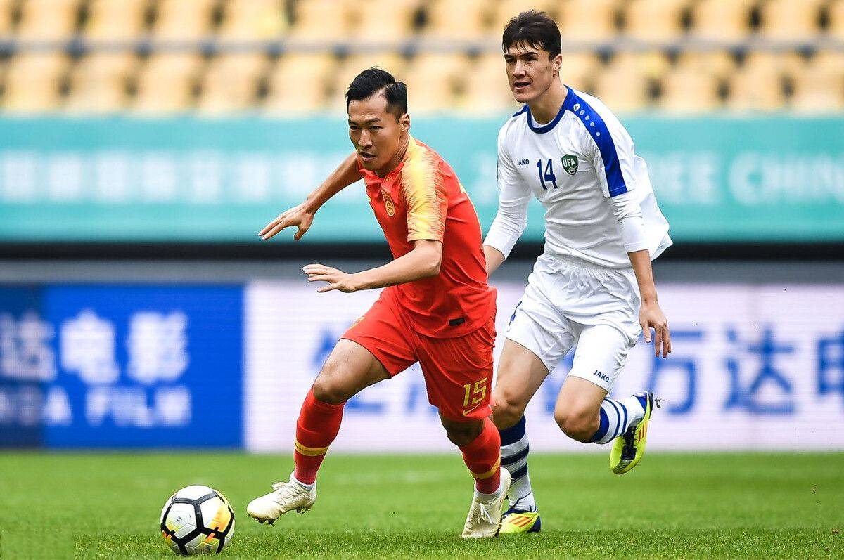 罗马集结日完成体检，志在欧冠名次提升，引发热议，阵容厚度经受考验(欧冠罗马vs波尔图阵容)