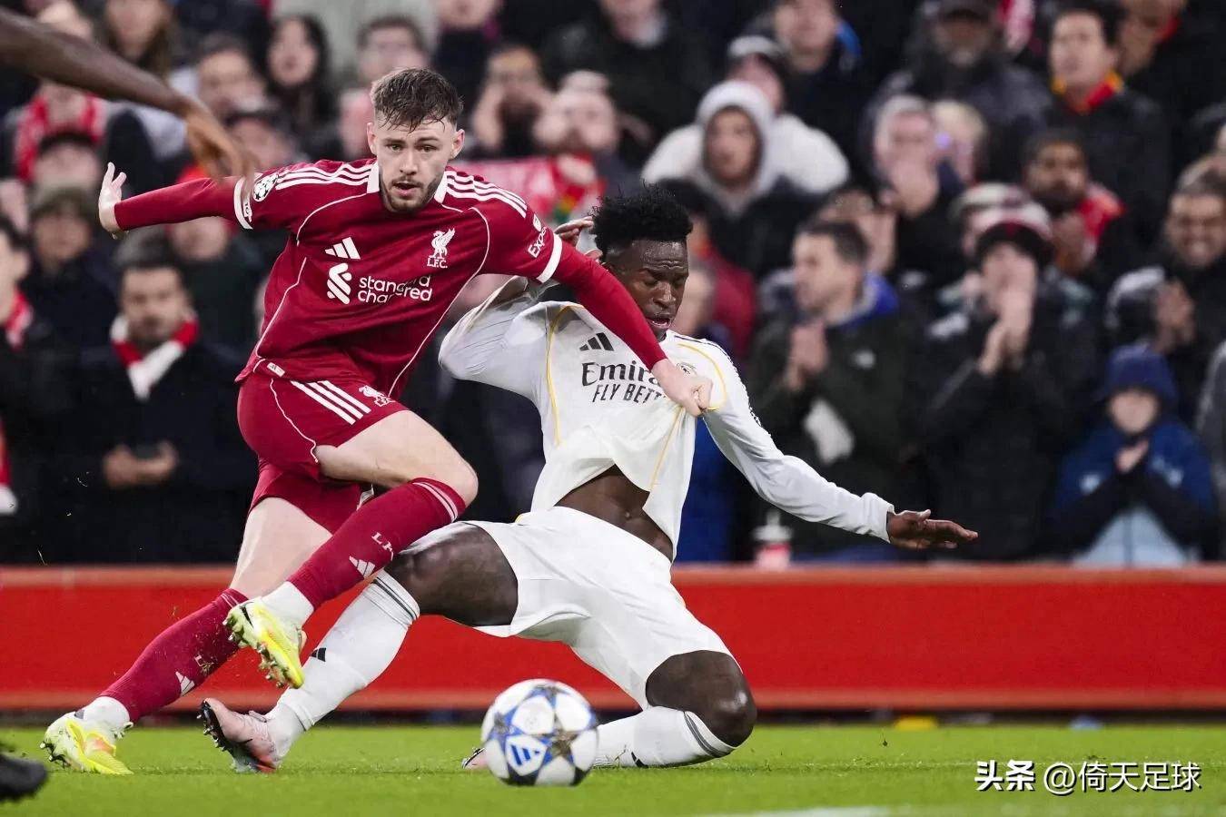 包含费耶诺德今晚临场应变，志在欧超杯名次提升，媒体盛赞，心理建设被强调的词条