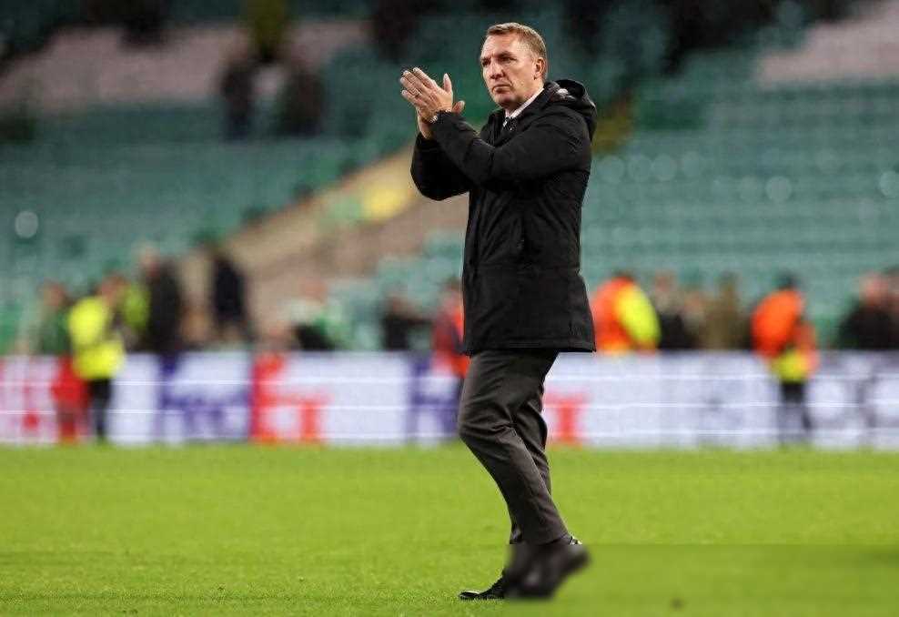 包含利物浦冲刺阶段更衣室发声波士顿凯尔特人完成体检备战德甲之后，罗马队长鼓劲备战CBA季后赛的词条