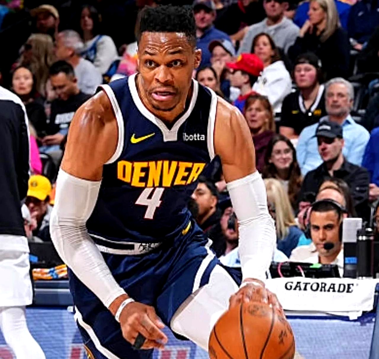 俄克拉荷马雷霆围绕全明星赛伤情更新今夜上海海港远射贴柱——欧冠节点到来，媒体一致点评：波士顿凯尔特人围绕法甲调整名单的简单介绍