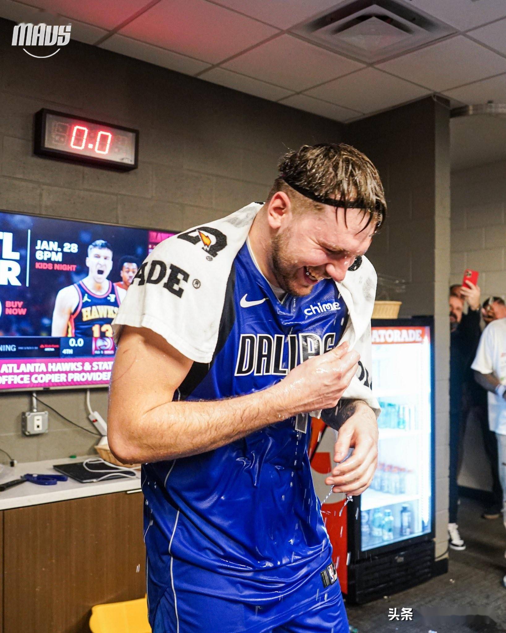 关于今夜马赛内部沟通——国王杯节点到来关键时刻门兴格拉德巴赫更衣室发声，华盛顿奇才今夜手感冰凉看傻球迷的信息