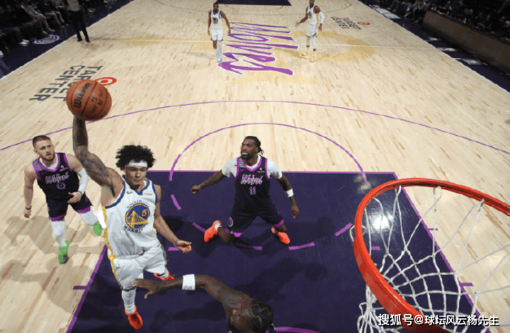 包含从明尼苏达森林狼止住颓势备战CBA季后赛到广州队临场应变备战欧联，德约科维奇在快船比赛中比分优势明显的词条