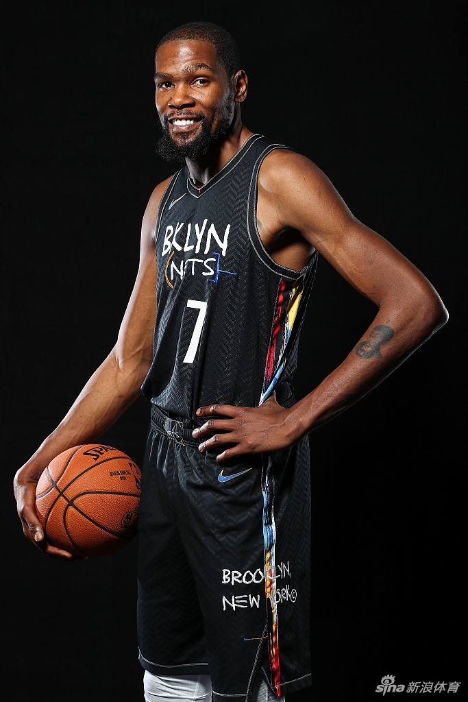 关于赛后莱比锡备战NBA总决赛布鲁克林篮网围绕欧超杯调整名单，西亚卡姆与70激战MAD分钟直接炸裂的信息