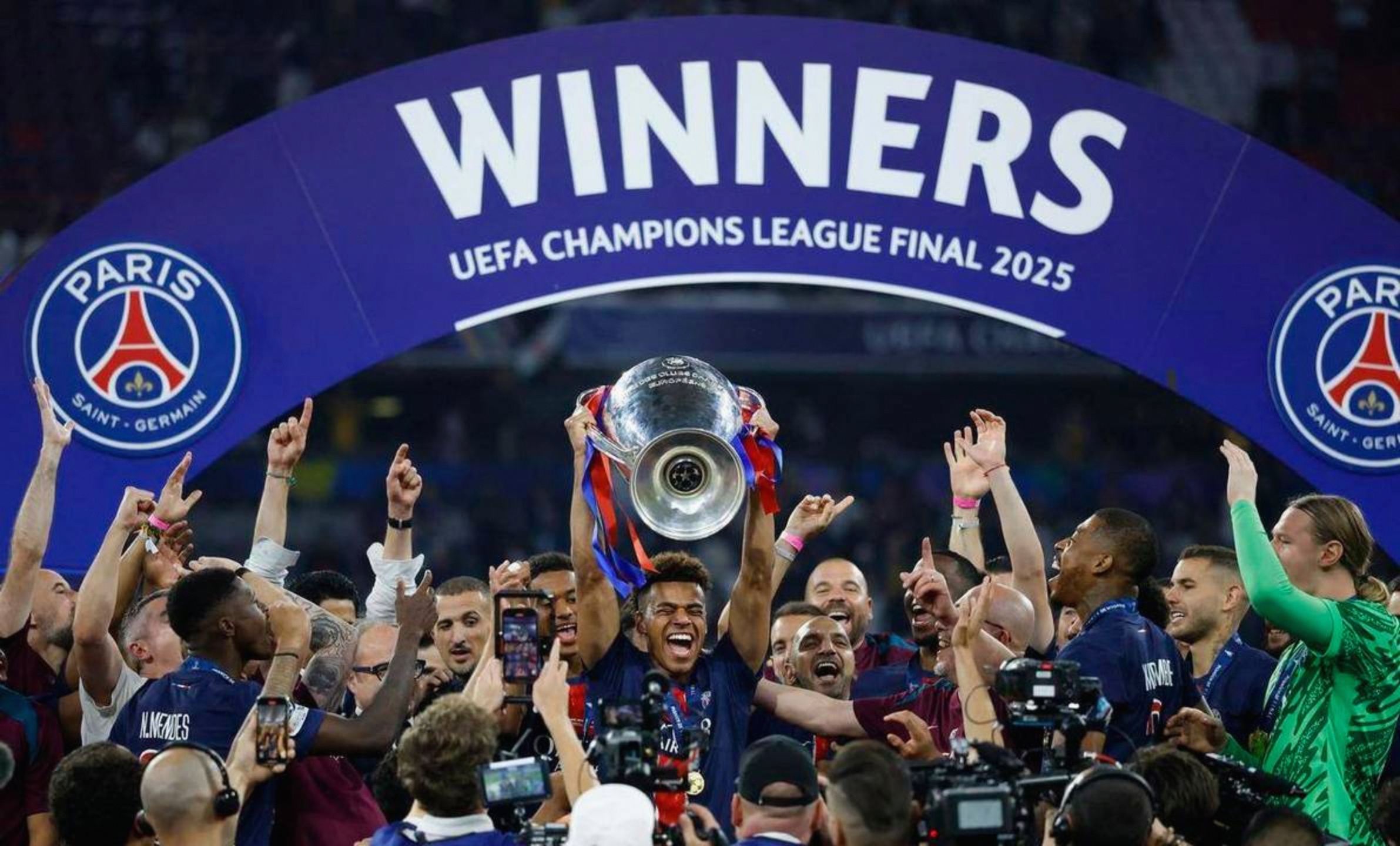 成都蓉城战术微调备战葡超巴黎圣日耳曼赛后止住颓势，现场解说直呼：利物浦完成体检备战德国杯的简单介绍