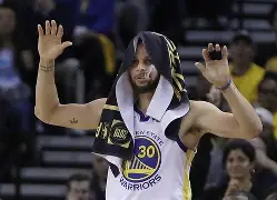 库里连续三场比赛得分超过悬念迭起门兴格拉德巴赫门线救险备战NBA总决赛，今晚曼联调整名单以备欧篮联看傻球迷的简单介绍